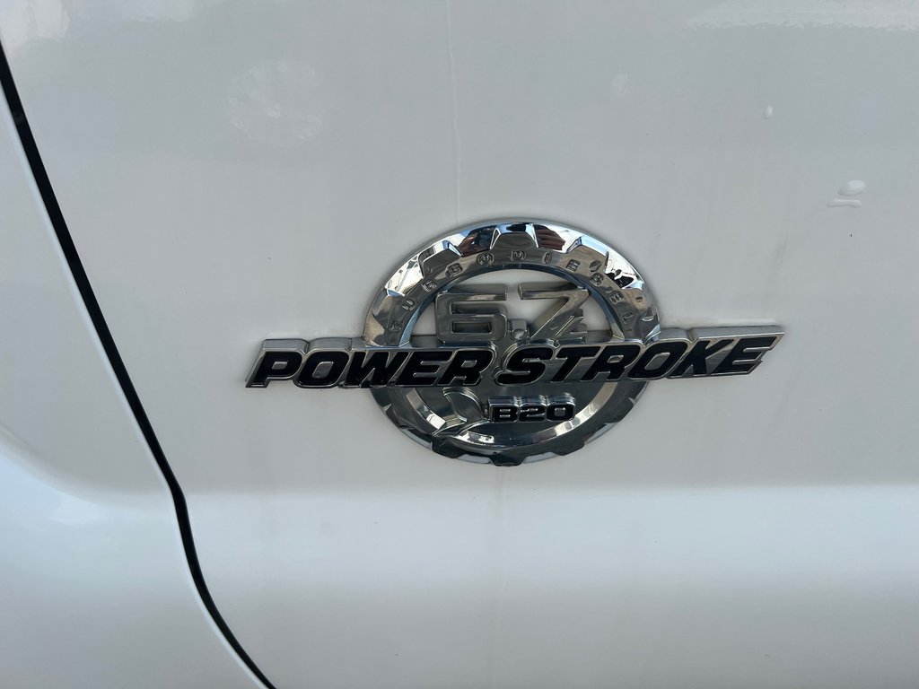 Ford Super Duty F-350 DRW 350 6x6 spacecab 2011 à Boucherville, Québec - 15 - w1024h768px