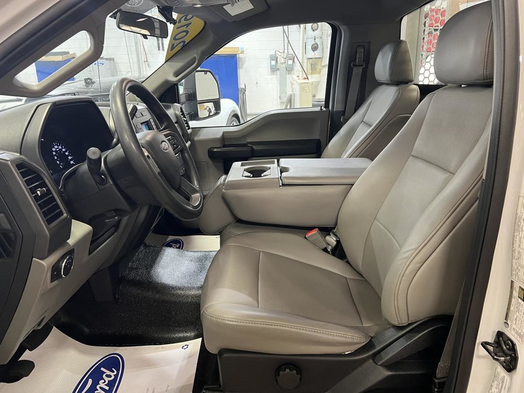 2019 Ford Super Duty F-350 DRW XL cabine simple 4RM 169 po DCE de 84 po in Boucherville, Quebec - 11 - w1024h768px