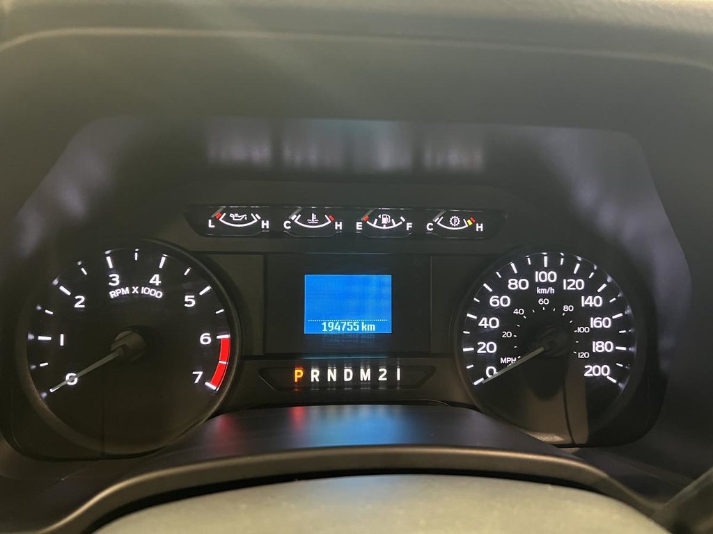 2019 Ford Super Duty F-350 DRW XL cabine simple 4RM 169 po DCE de 84 po in Boucherville, Quebec - 12 - w1024h768px