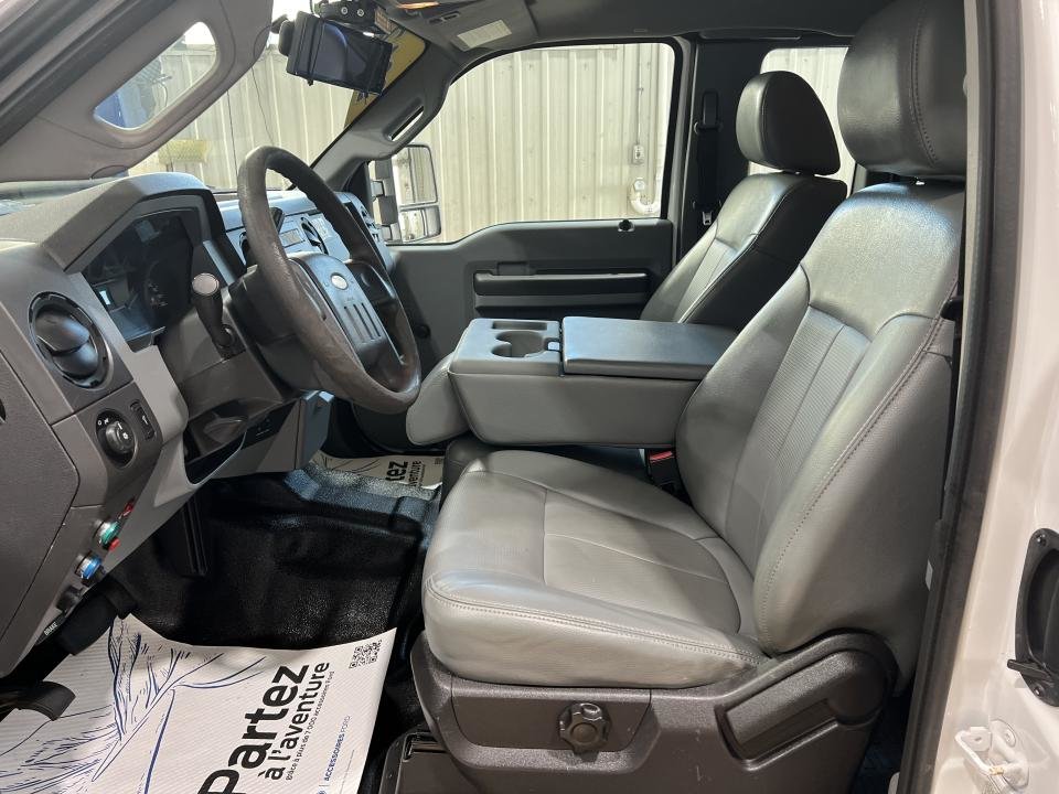 2012 Ford Super Duty F-450 DRW Cabine Super 2RM empat 162po cab à essieu 60po XL in Boucherville, Quebec - 21 - w1024h768px