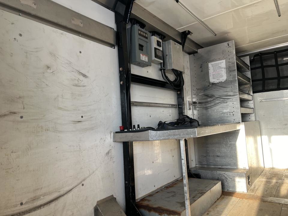 2012 Ford Super Duty F-450 DRW Cabine Super 2RM empat 162po cab à essieu 60po XL in Boucherville, Quebec - 13 - w1024h768px