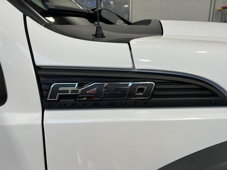 2012 Ford Super Duty F-450 DRW Cabine Super 2RM empat 162po cab à essieu 60po XL in Boucherville, Quebec - 7 - w1024h768px