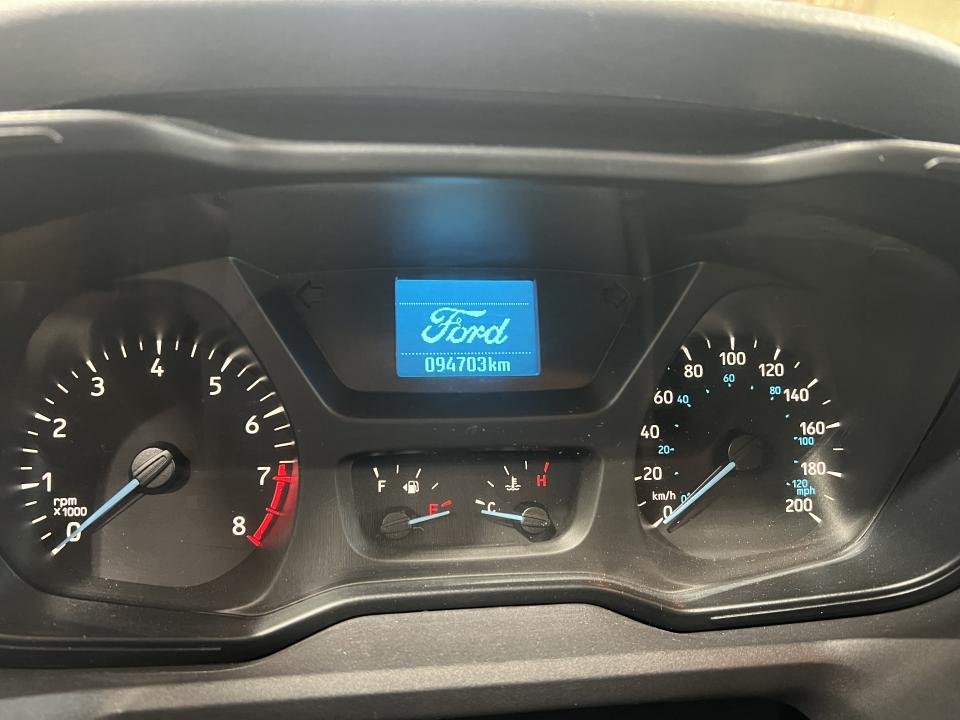 2018 Ford Transit Cargo Van T-250 138 po PNBV de 9 000 lb RARS in Boucherville, Quebec - 11 - w1024h768px