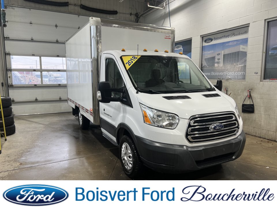 2018 Ford Transit Cargo Van T-250 138 po PNBV de 9 000 lb RARS in Boucherville, Quebec - 1 - w1024h768px