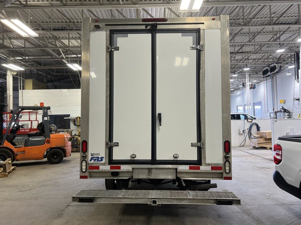 2016 Ford Transit Chassis Cab T-350 156 po PNBV de 9 950 lb RARJ in Boucherville, Quebec - 8 - w1024h768px