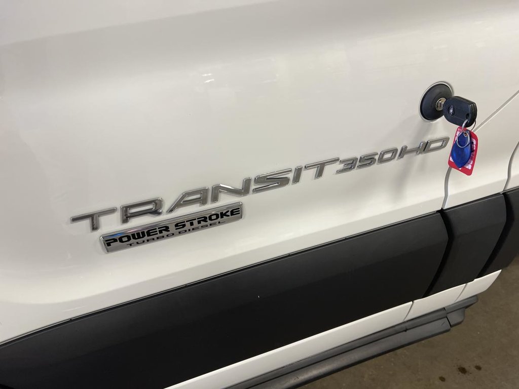 2016 Ford Transit Chassis Cab T-350 156 po PNBV de 9 950 lb RARJ in Boucherville, Quebec - 6 - w1024h768px