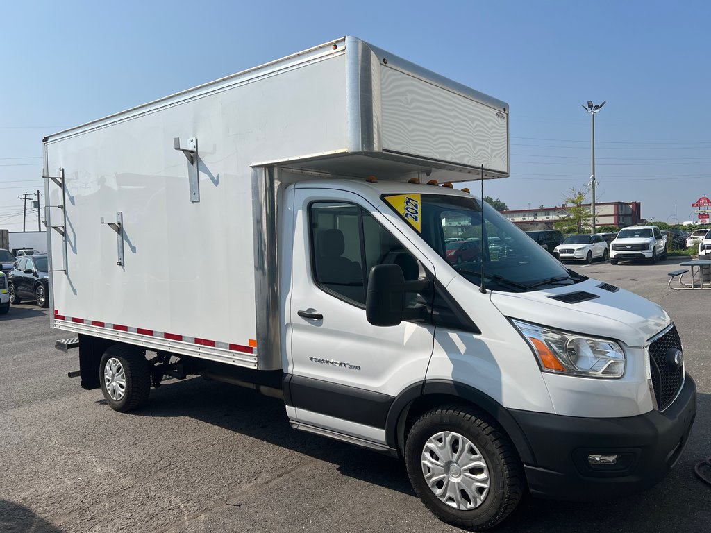 Ford TRANSIT CUTAWAY 350 cube 12 pieds deck 2021 à Boucherville, Québec - 2 - w1024h768px