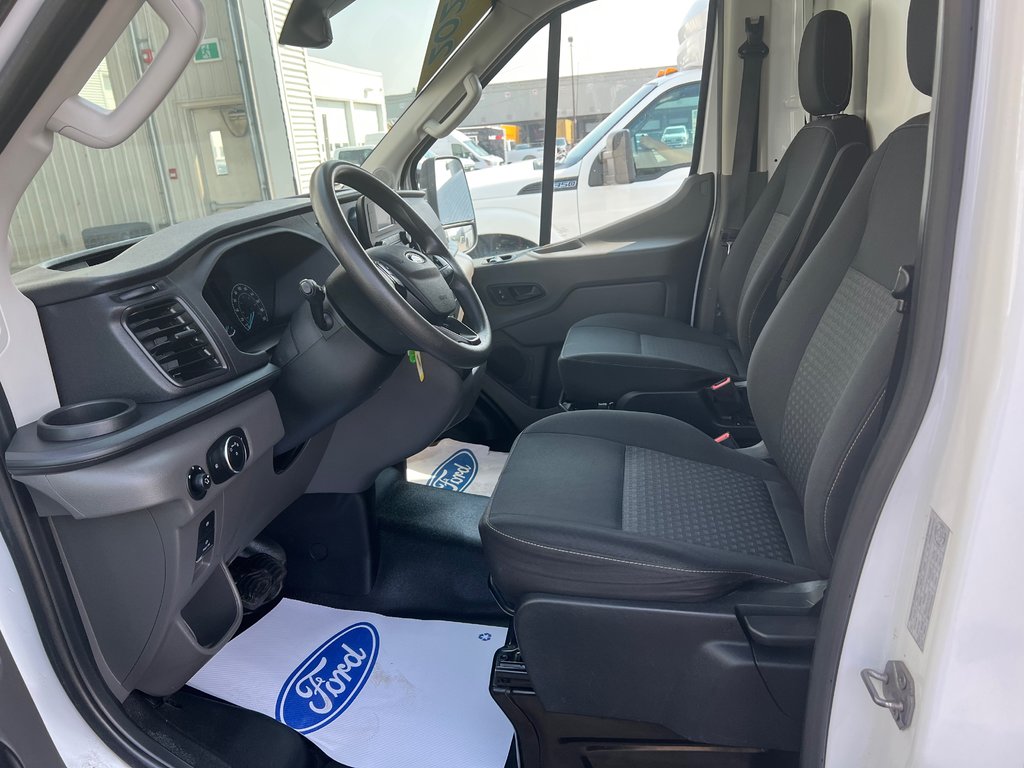 Ford TRANSIT CUTAWAY 350 cube 12 pieds deck 2021 à Boucherville, Québec - 5 - w1024h768px