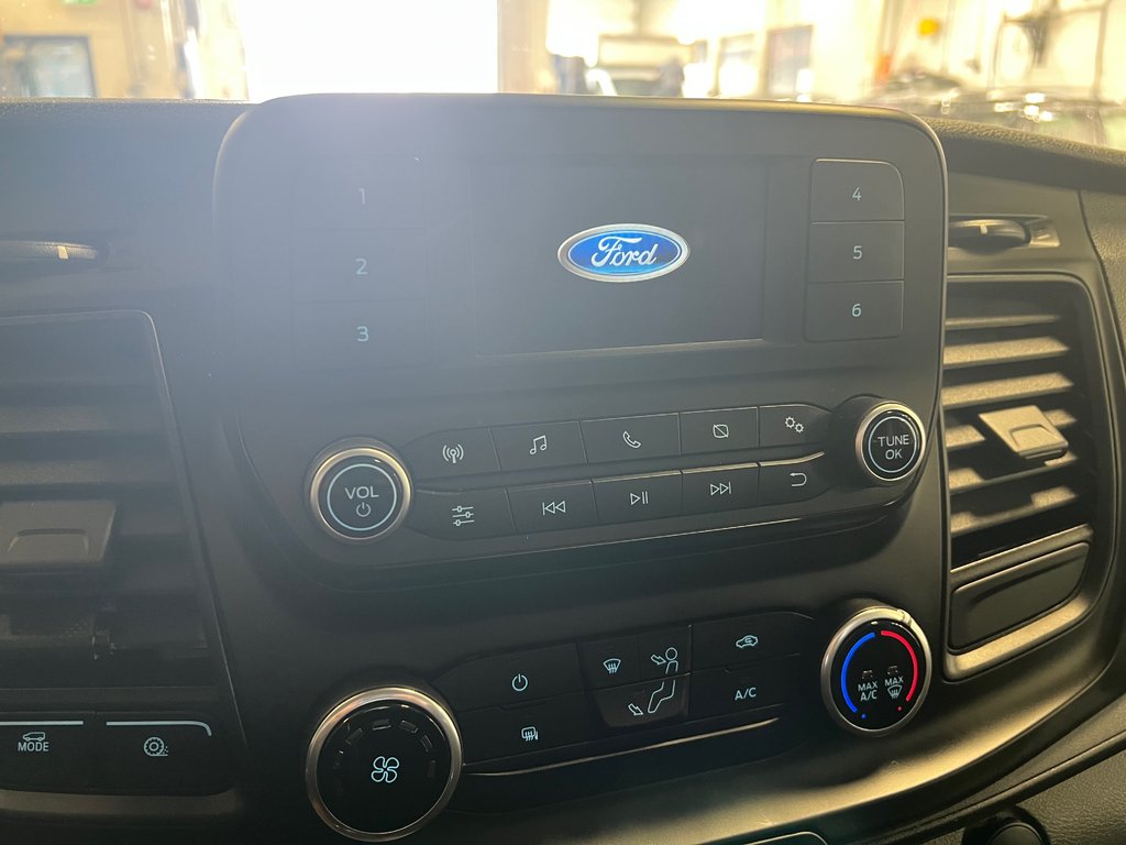 Ford Transit Cutaway 12 pieds Deck et rampe 2023 à Boucherville, Québec - 12 - w1024h768px