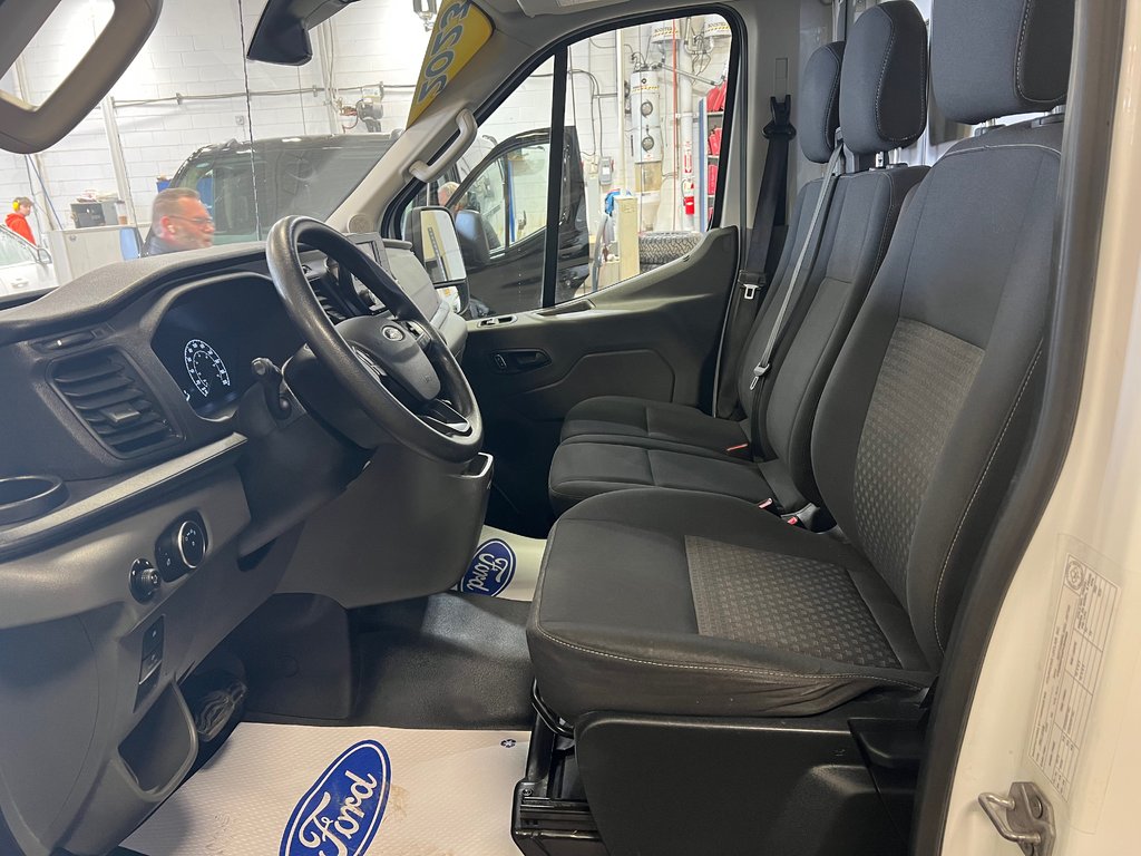Ford Transit Cutaway 12 pieds Deck et rampe 2023 à Boucherville, Québec - 9 - w1024h768px