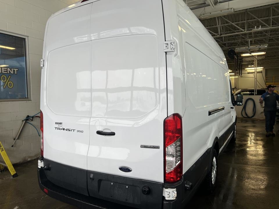 2016 Ford TRANSIT T-350 EL toit surélevé 148 po PNBV de 9 500 lb deu in Boucherville, Quebec - 7 - w1024h768px