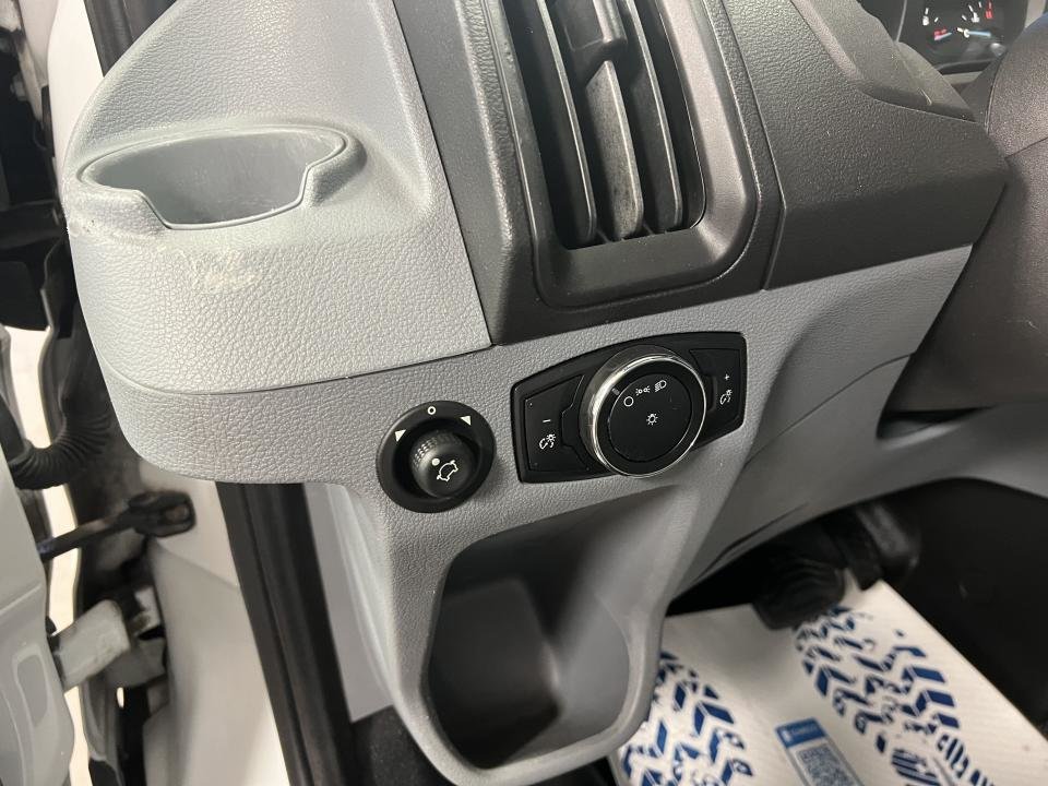 2016 Ford TRANSIT T-350 156 po PNBV de 9 950 lb RARJ in Boucherville, Quebec - 19 - w1024h768px