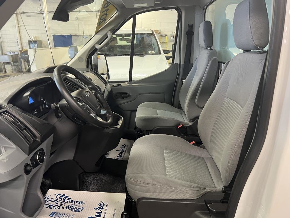 2016 Ford TRANSIT T-350 156 po PNBV de 9 950 lb RARJ in Boucherville, Quebec - 15 - w1024h768px