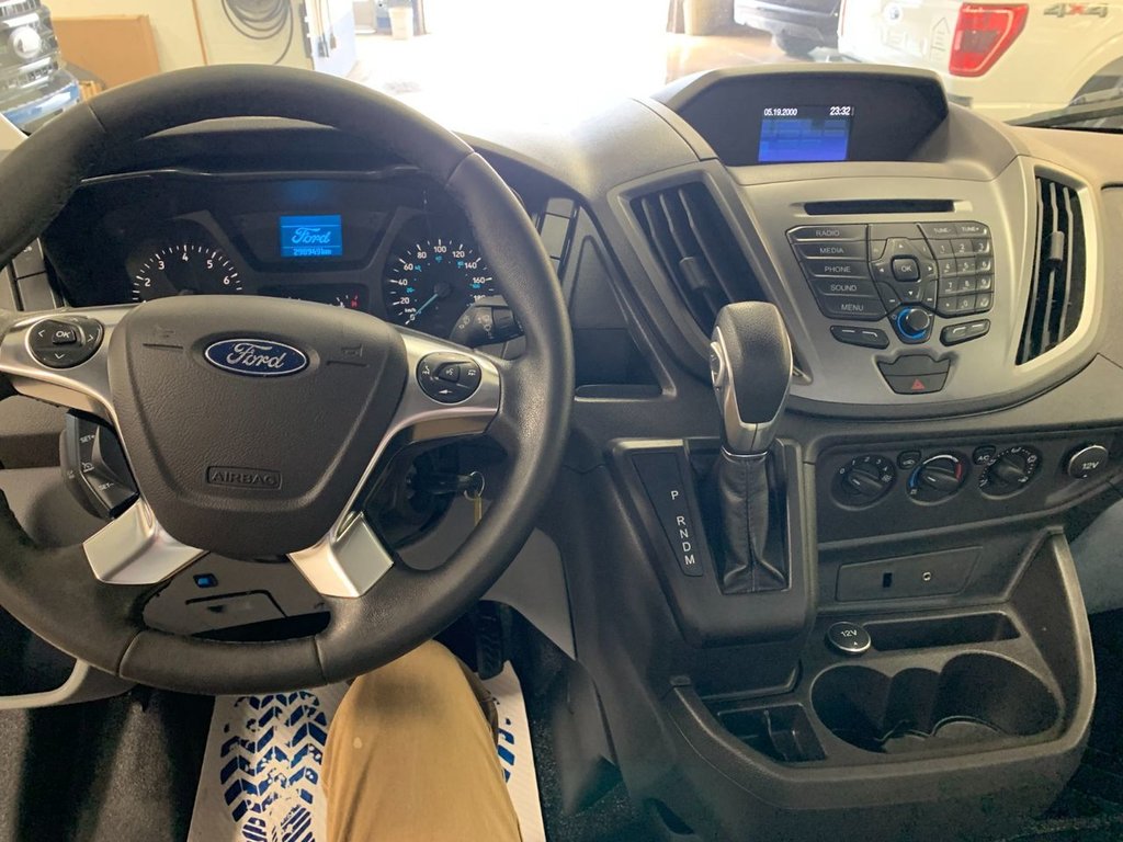 2016 Ford TRANSIT 150 E1z Cargo in Boucherville, Quebec - 14 - w1024h768px
