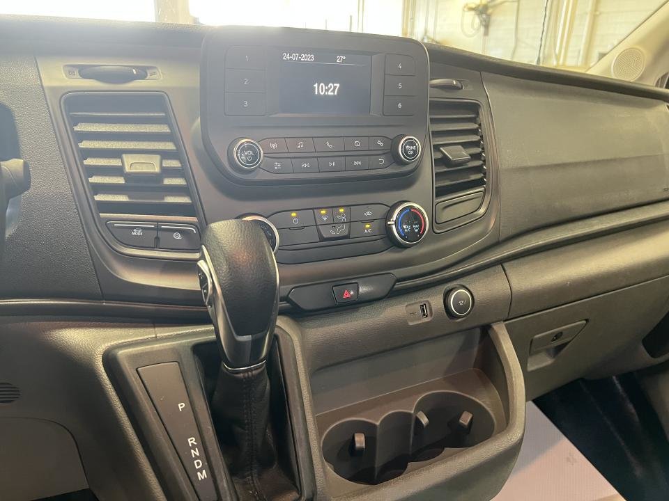 2020 Ford TRANSIT T-250 PA toit moyen 148 po PNBV de 9 070 lb in Boucherville, Quebec - 10 - w1024h768px
