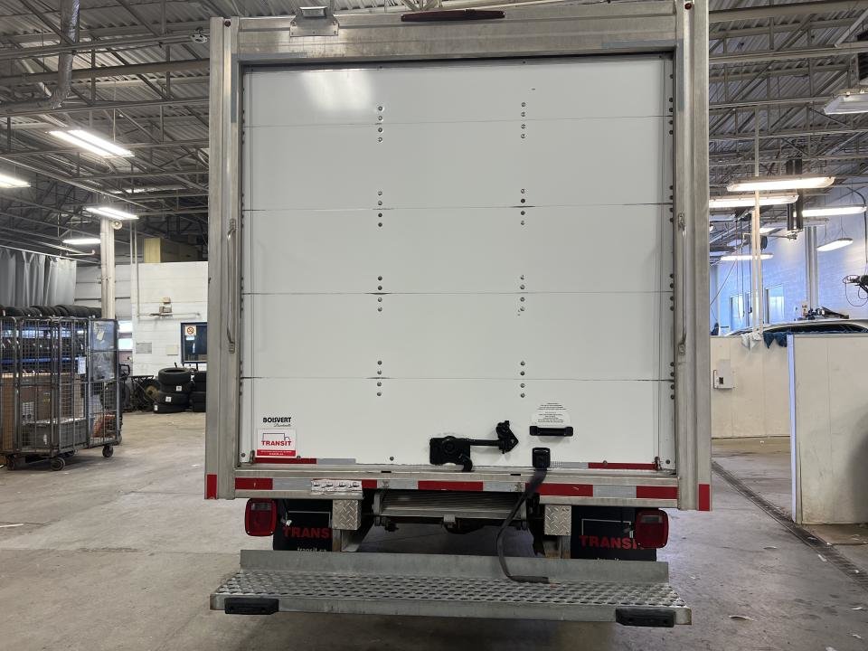 2020 Ford TRANSIT T-250 PA 138 po PNBV de 9 000 lb RARS in Boucherville, Quebec - 7 - w1024h768px