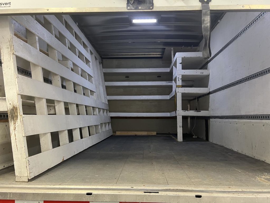 2021 Isuzu NPR-HD NPR HD CUBE 14 PIEDS in Boucherville, Quebec - 10 - w1024h768px
