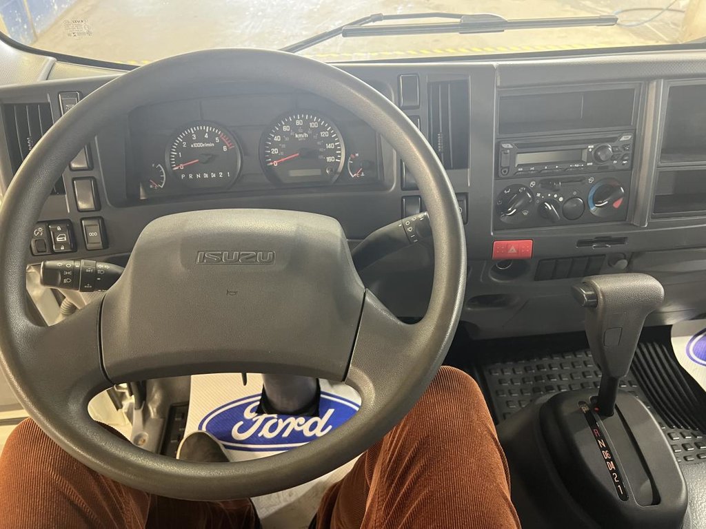 2021 Isuzu NPR-HD NPR HD CUBE 14 PIEDS in Boucherville, Quebec - 14 - w1024h768px