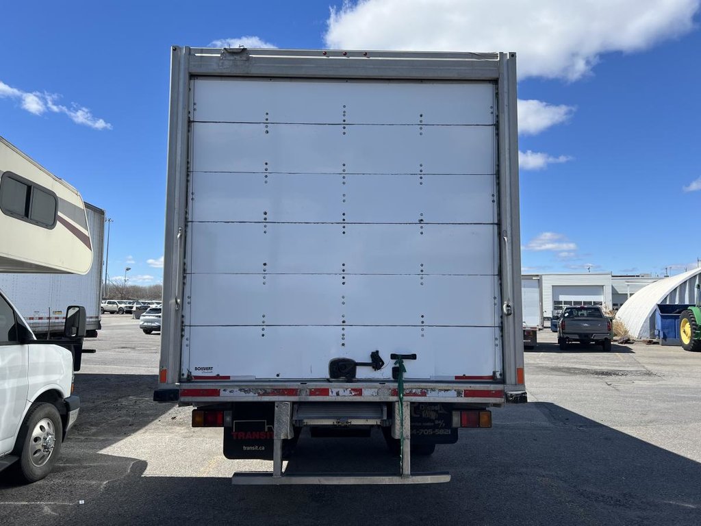 2017 Isuzu NRR DIESEL 5.2l CUBE 2096x96 in Boucherville, Quebec - 8 - w1024h768px