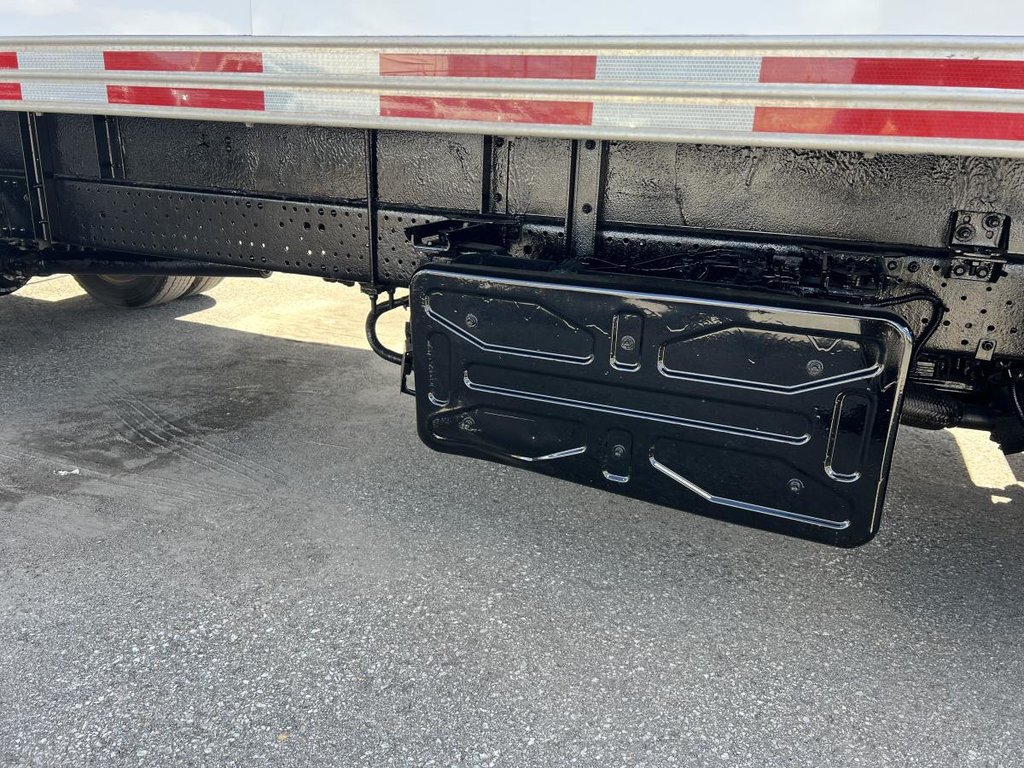 2017 Isuzu NRR DIESEL 5.2l CUBE 2096x96 in Boucherville, Quebec - 6 - w1024h768px