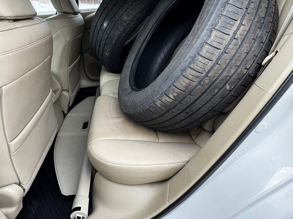 2015 Acura RDX BASE in Amherst, Nova Scotia - 10 - w1024h768px