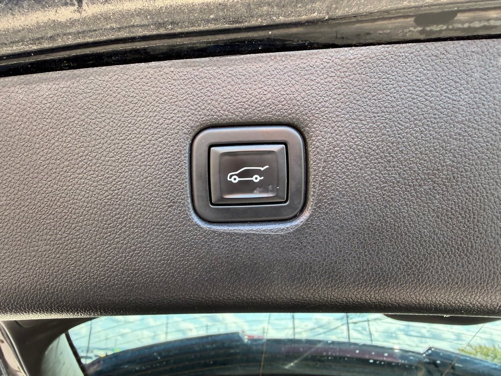 2021 Chevrolet BLAZER RS in Amherst, Nova Scotia - 11 - w1024h768px