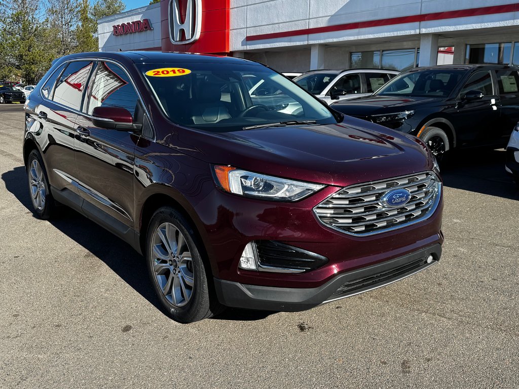 2019 Ford Edge Titanium in Amherst, Nova Scotia - 2 - w1024h768px