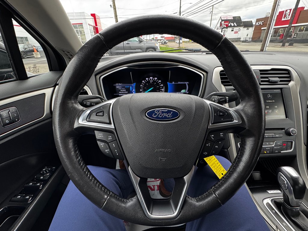 2016 Ford Fusion SE Hybrid in Amherst, Nova Scotia - 12 - w1024h768px