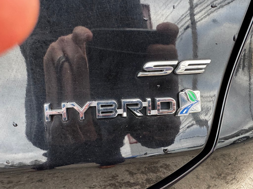 2016 Ford Fusion SE Hybrid in Amherst, Nova Scotia - 8 - w1024h768px