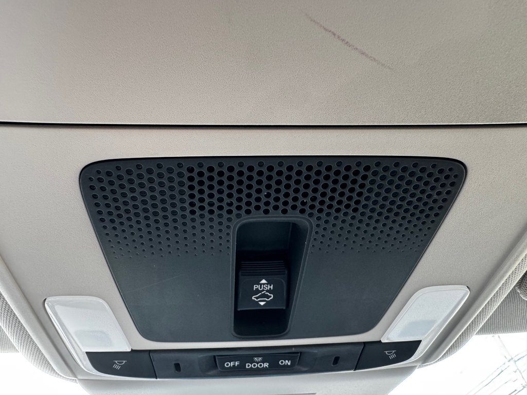 2022 Honda CIVIC SEDAN TOURING in Amherst, Nova Scotia - 19 - w1024h768px