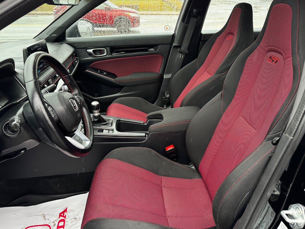 2023 Honda CIVIC SI SEDAN BASE in Amherst, Nova Scotia - 11 - w1024h768px
