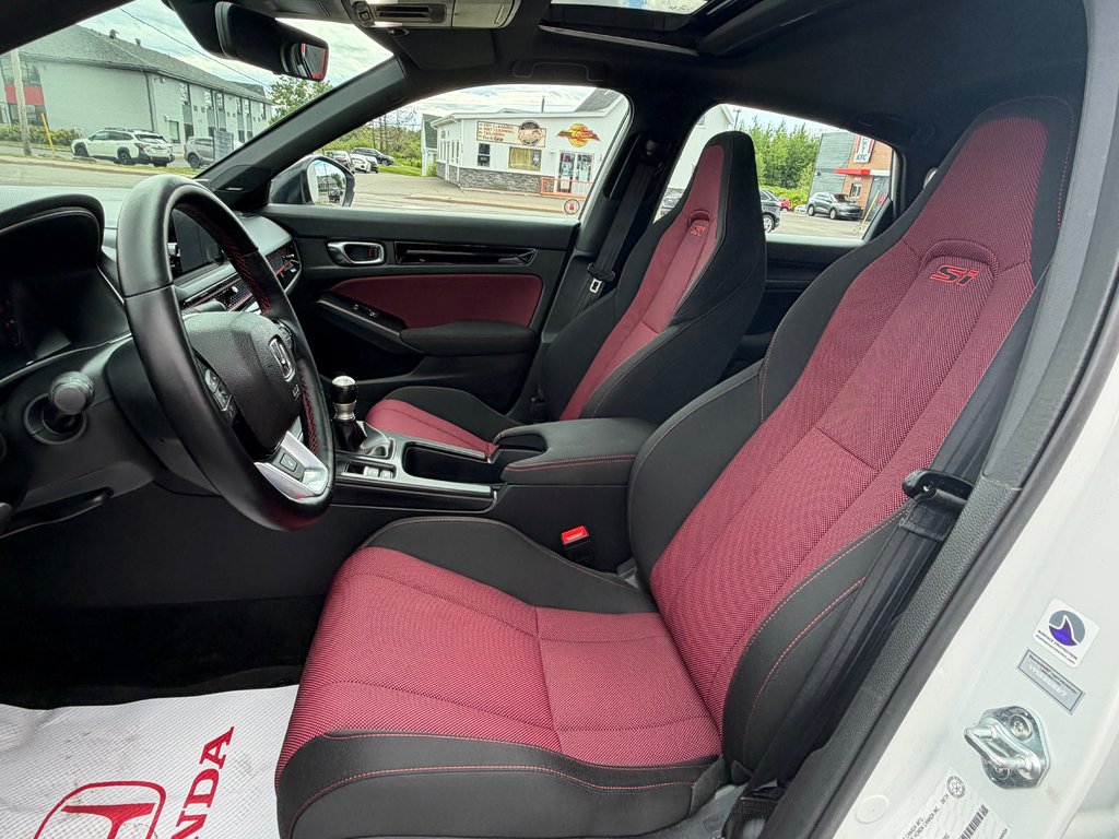 2025 Honda CIVIC SI SEDAN BASE in Amherst, Nova Scotia - 11 - w1024h768px