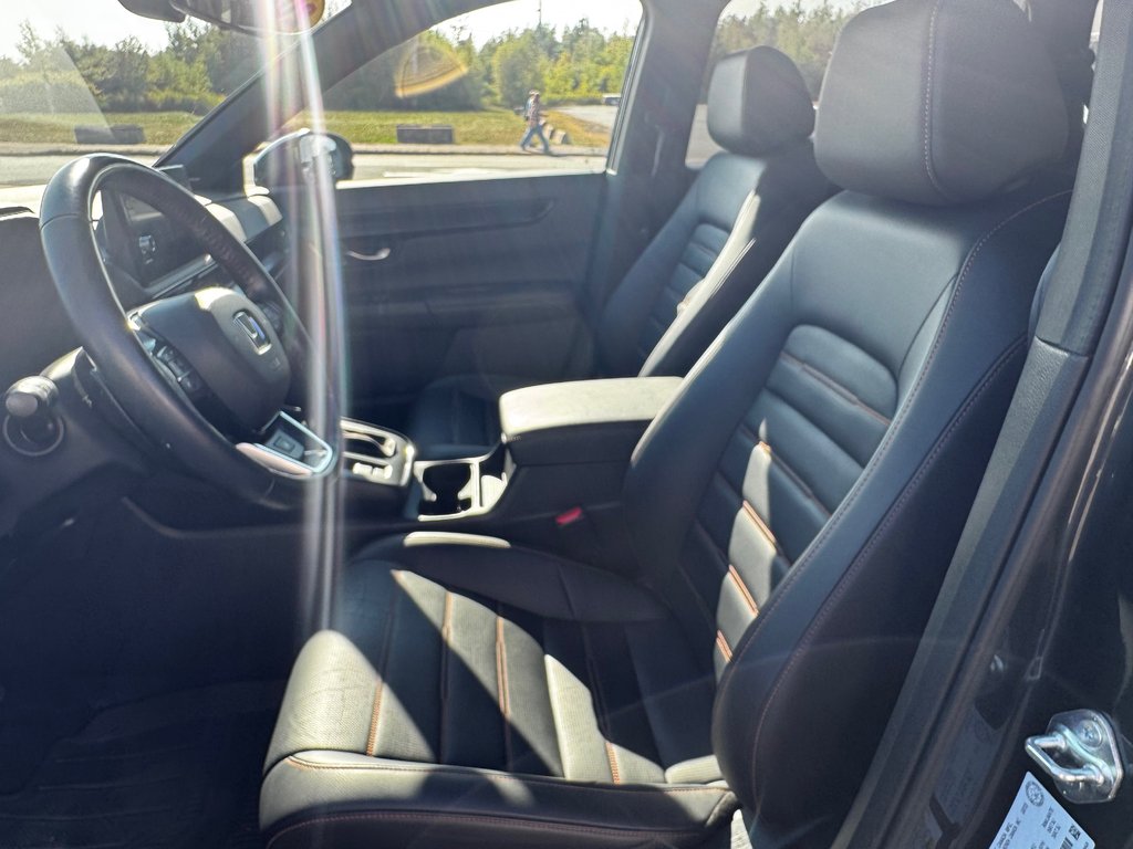 2023 Honda CR-V Hybrid Touring in Amherst, Nova Scotia - 11 - w1024h768px
