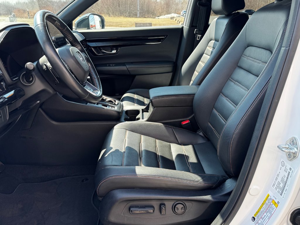 Honda CR-V HYBRID TOURING 2023 à Amherst, Nouvelle-Écosse - 13 - w1024h768px