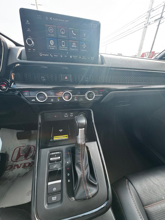 Honda CR-V HYBRID TOURING 2024 à Amherst, Nouvelle-Écosse - 17 - w1024h768px