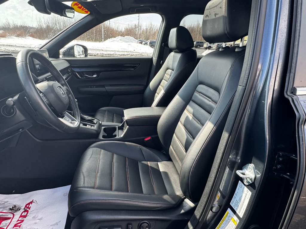 Honda CR-V HYBRID TOURING 2024 à Amherst, Nouvelle-Écosse - 12 - w1024h768px