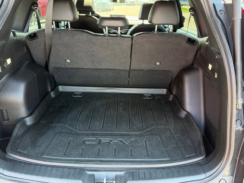 2024 Honda CR-V HYBRID TOURING in Amherst, Nova Scotia - 9 - w1024h768px