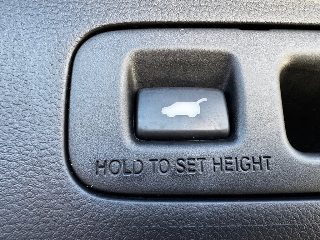 2025 Honda CR-V HYBRID EX-L in Amherst, Nova Scotia - 10 - w1024h768px