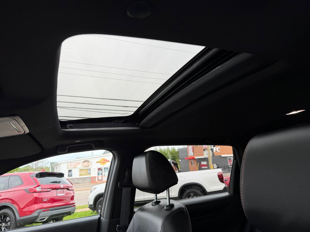 2025 Honda CR-V HYBRID EX-L in Amherst, Nova Scotia - 13 - w1024h768px