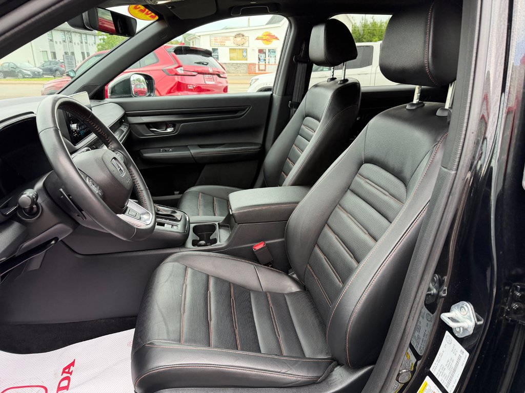 2025 Honda CR-V HYBRID EX-L in Amherst, Nova Scotia - 12 - w1024h768px