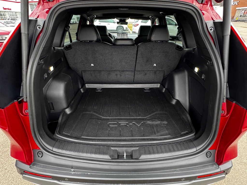 Honda CR-V HYBRID TOURING 2026 à Amherst, Nouvelle-Écosse - 10 - w1024h768px