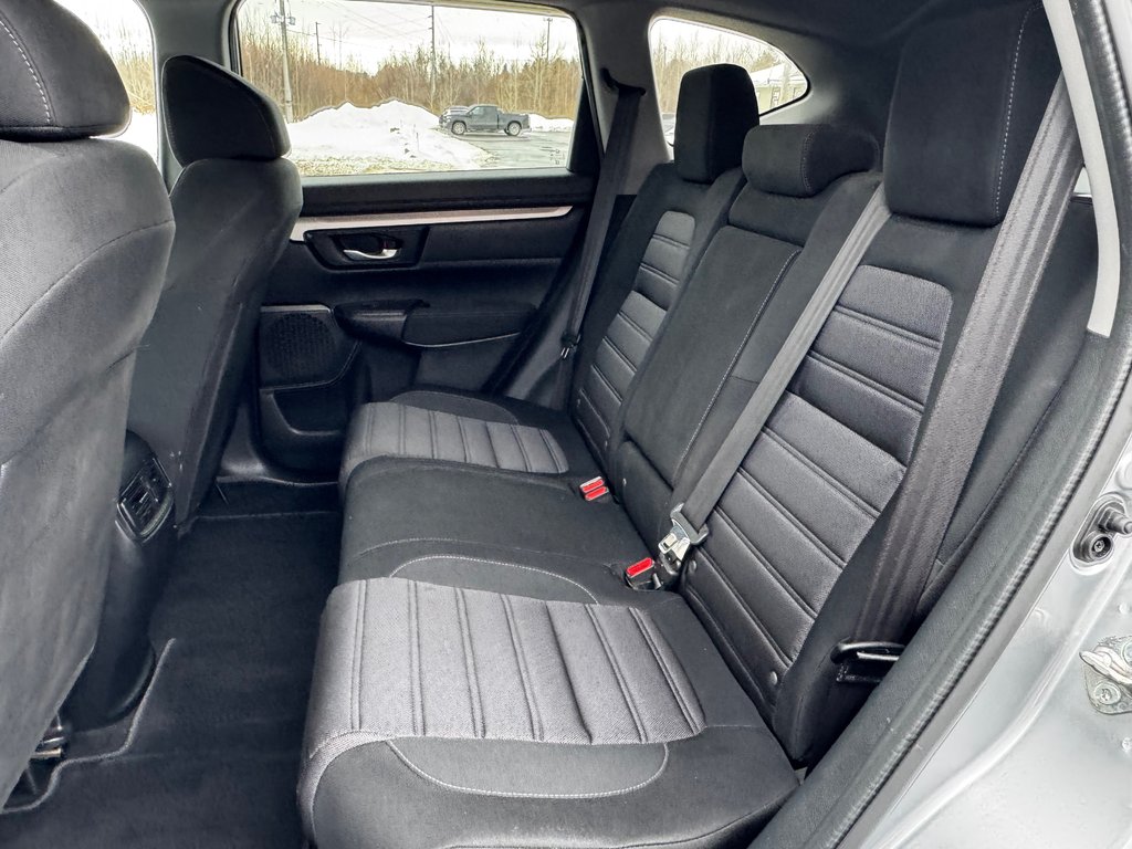 Honda CR-V LX 2017 à Amherst, Nouvelle-Écosse - 10 - w1024h768px