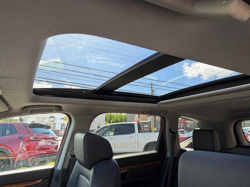 2021 Honda CR-V TOURING in Amherst, Nova Scotia - 13 - w1024h768px