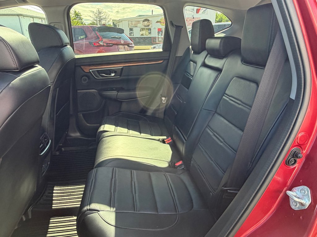 2021 Honda CR-V TOURING in Amherst, Nova Scotia - 11 - w1024h768px