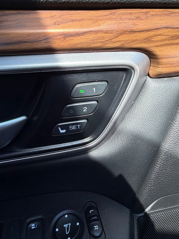 2021 Honda CR-V TOURING in Amherst, Nova Scotia - 15 - w1024h768px