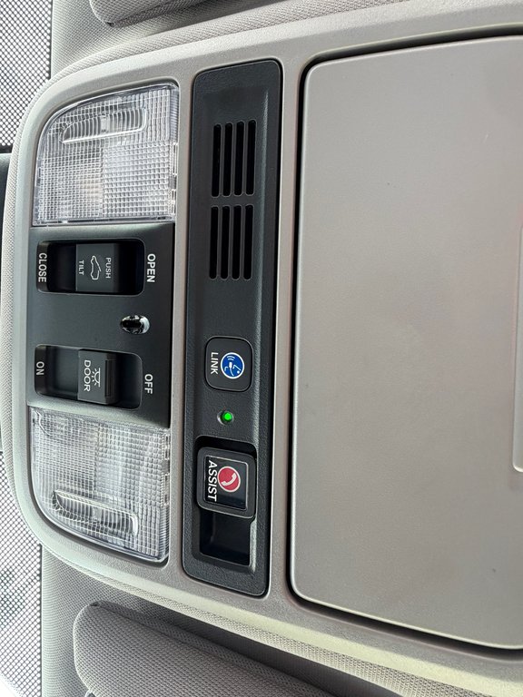 2024 Honda ODYSSEY TOURING in Amherst, Nova Scotia - 17 - w1024h768px