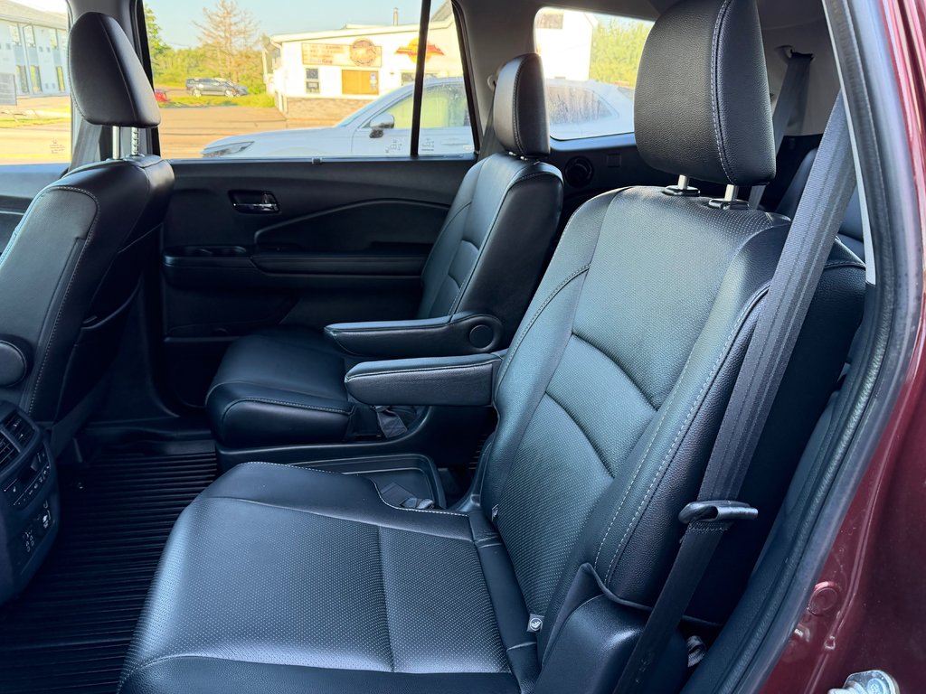 2020 Honda PILOT TOURING 7-PASSENGER in Amherst, Nova Scotia - 11 - w1024h768px