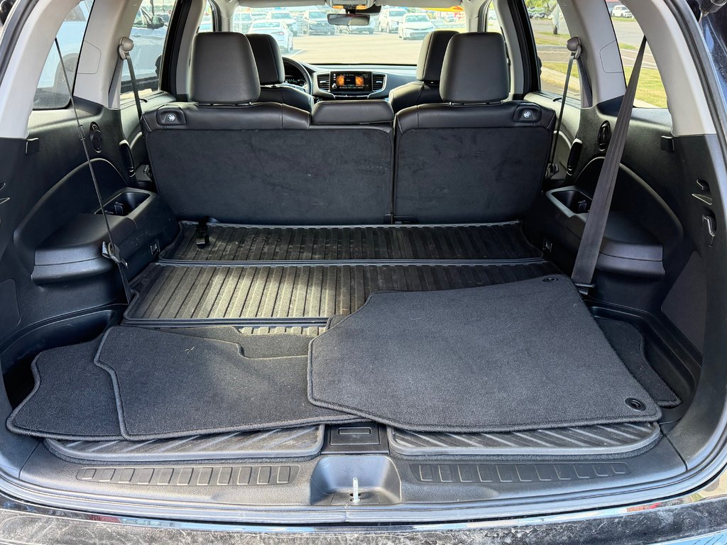 Honda PILOT TOURING 8-PASSENGER 2022 à Amherst, Nouvelle-Écosse - 9 - w1024h768px