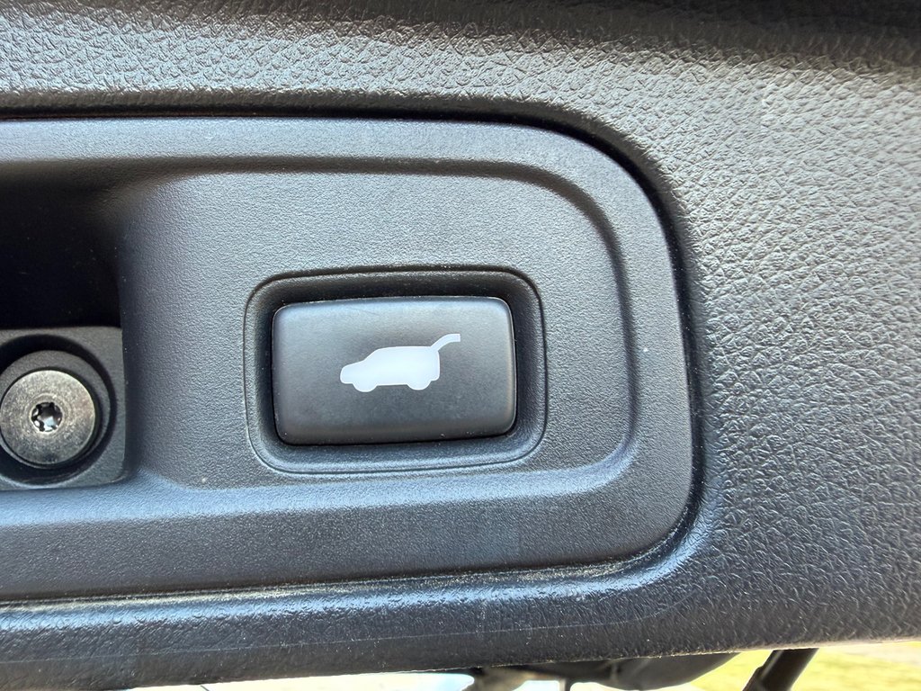 Honda PILOT TOURING 8-PASSENGER 2022 à Amherst, Nouvelle-Écosse - 10 - w1024h768px