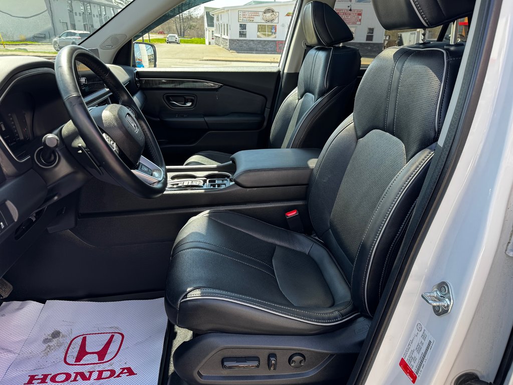 2025 Honda PILOT TOURING in Amherst, Nova Scotia - 12 - w1024h768px